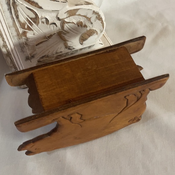 Vintage Wooden Carved Pig Napkin Holder - Picture 3 of 9